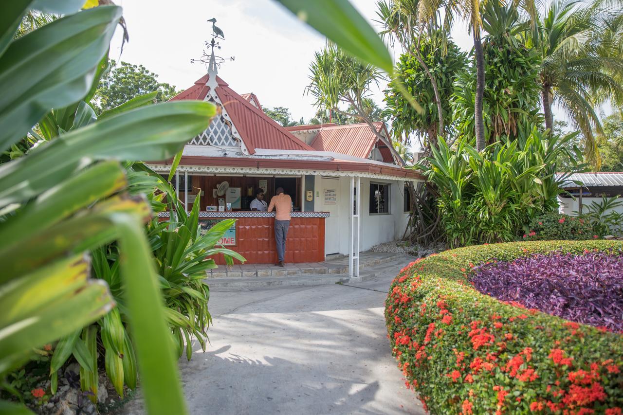 Moulin Sur Mer Beach Resort Монтрои Екстериор снимка