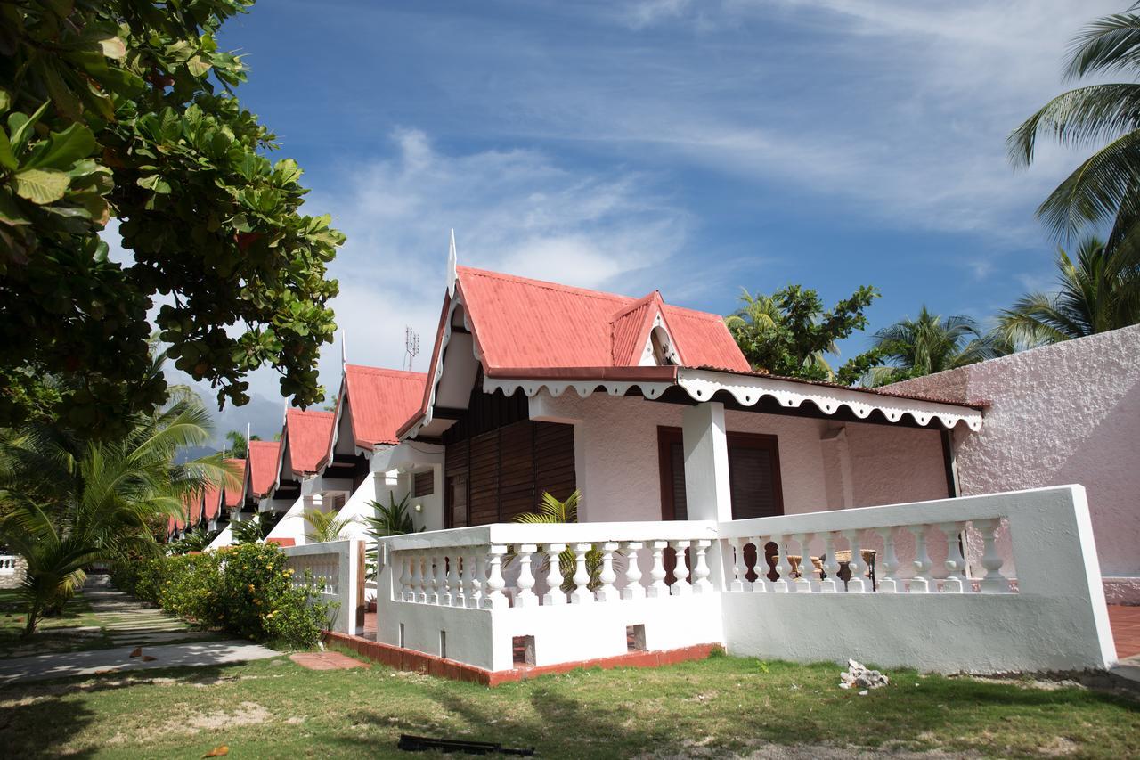 Moulin Sur Mer Beach Resort Монтрои Екстериор снимка