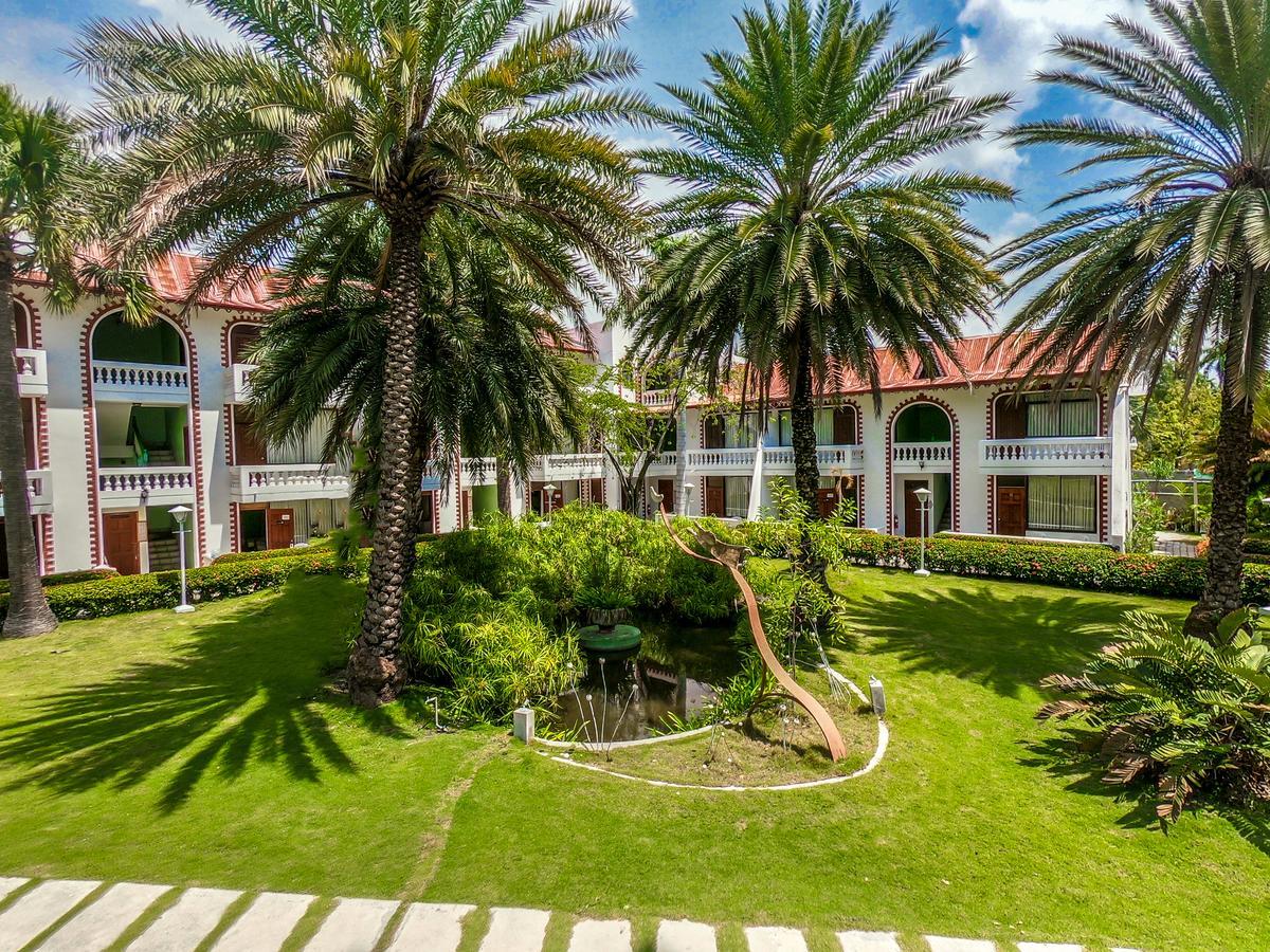 Moulin Sur Mer Beach Resort Монтрои Екстериор снимка