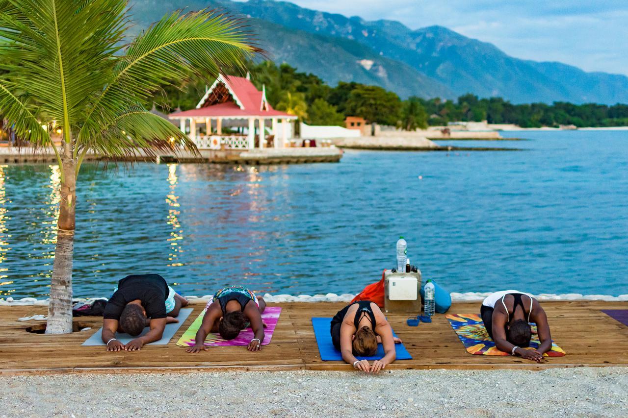 Moulin Sur Mer Beach Resort Монтрои Екстериор снимка